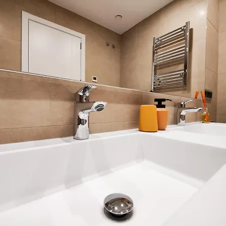 Sunset Waves Sunny Aparts بينايدورم