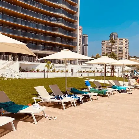 Sunset Waves Sunny Aparts * بينايدورم