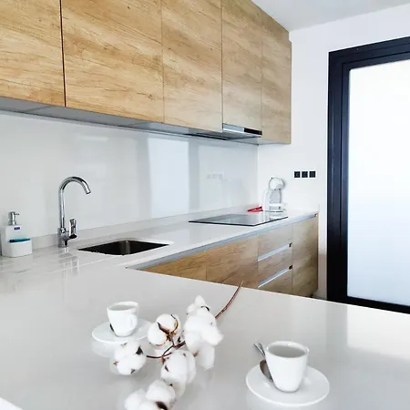 شقة Sunset Waves Sunny Aparts بينايدورم