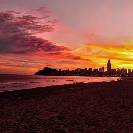 Апартаменты Sunset Waves Sunny Aparts